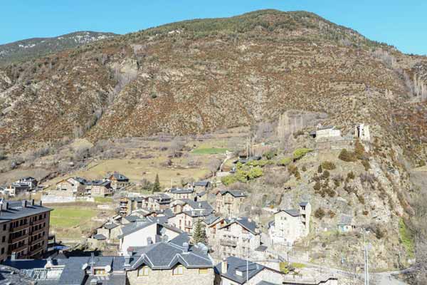 Vivir en Les Bons, casas, pisos y chalets en venta Les Bons pueblo