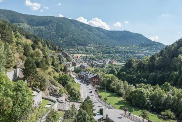 living in Ordino, houses, flats and chalets on sale real estate agency in Ordino