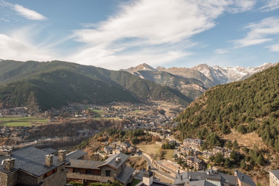 views of l'Aldosa in Vallnord houses and flats on sale in l'Aldosa Andorra